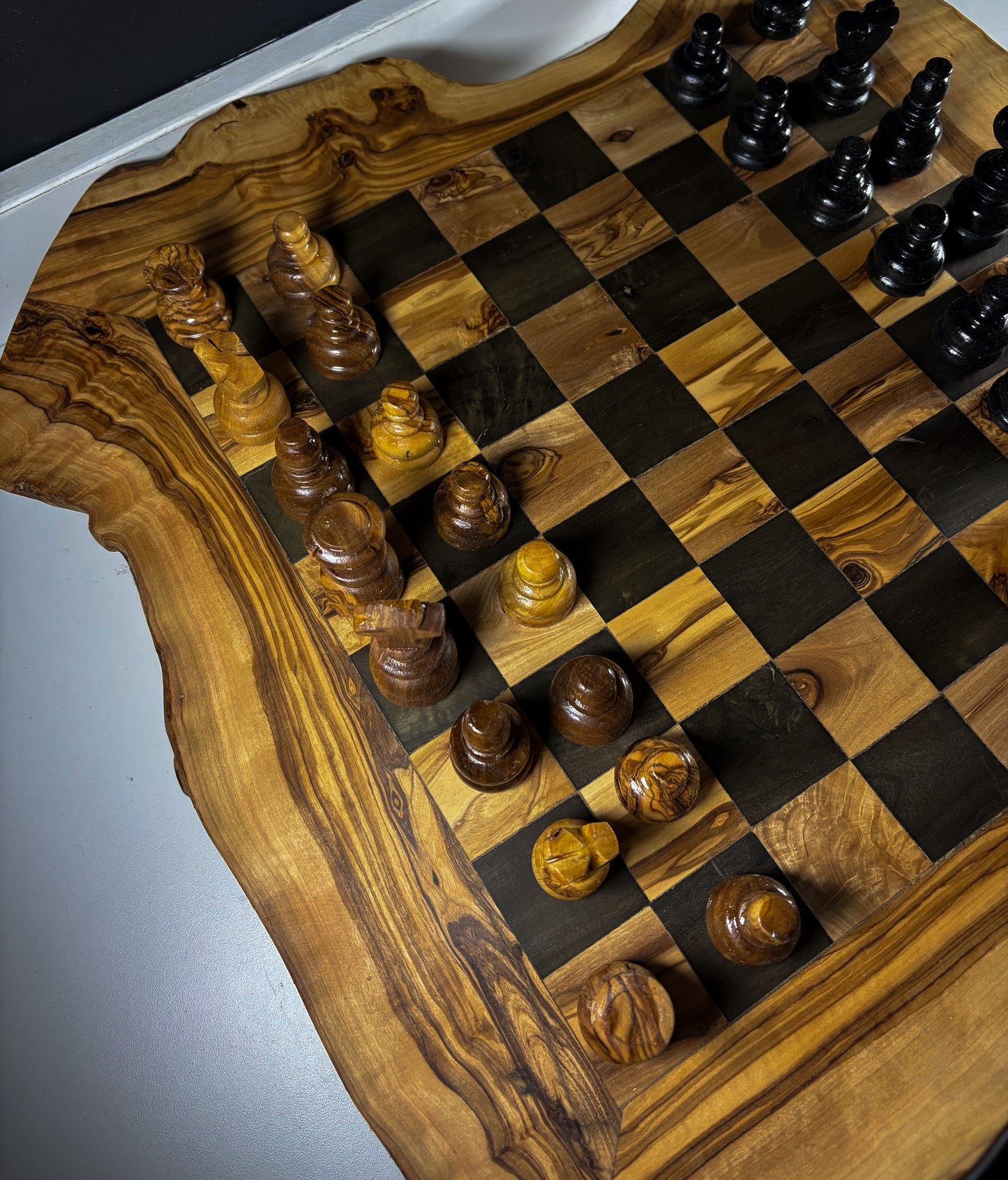 Echiquier en bois d'olivier
